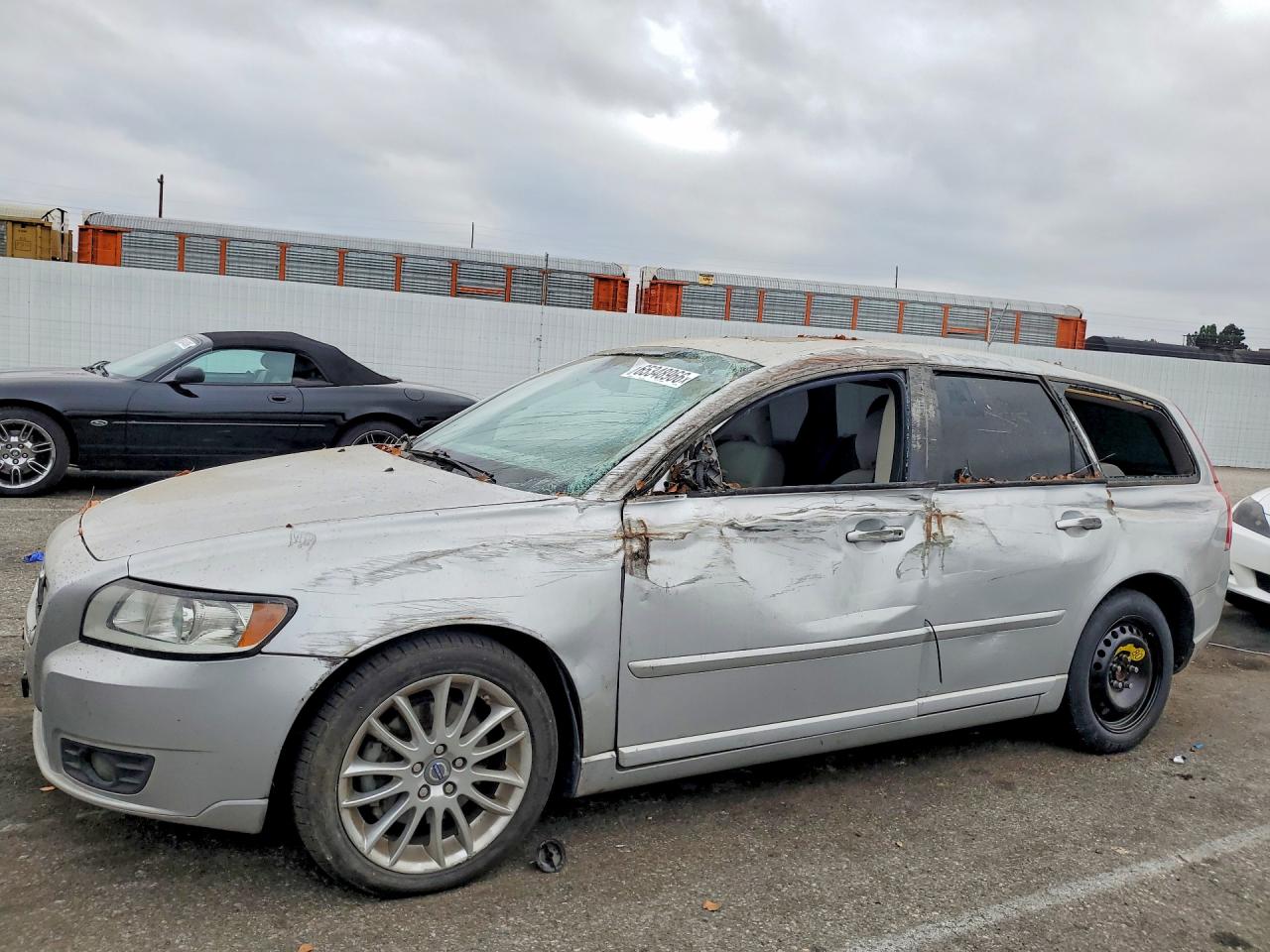 2009 VOLVO V50