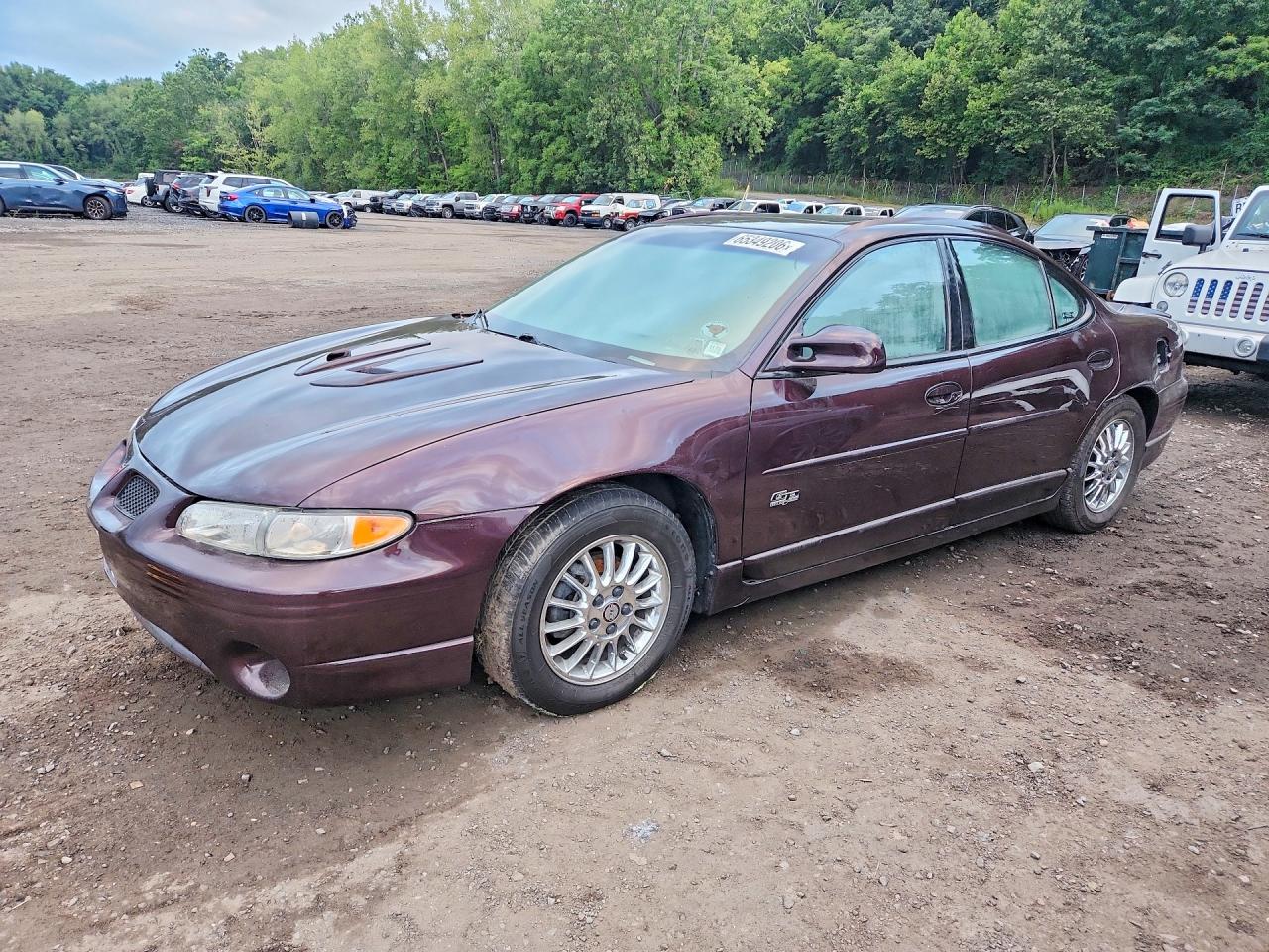 2002 PONTIAC GRAND PRIX