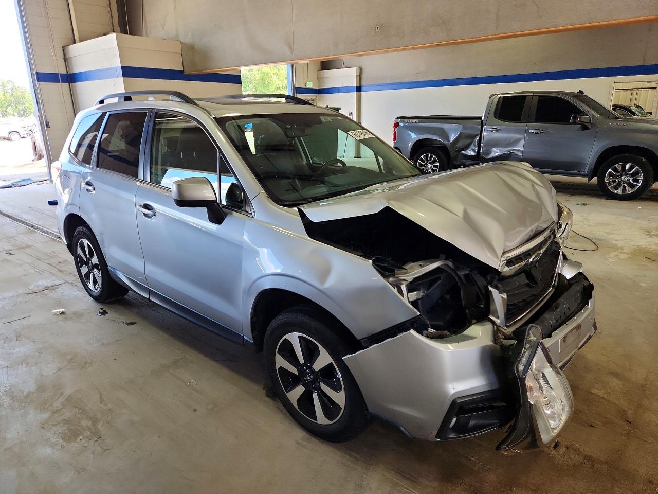 JF2SJAJC4HH523329 · 2017 SUBARU FORESTER · 4/13