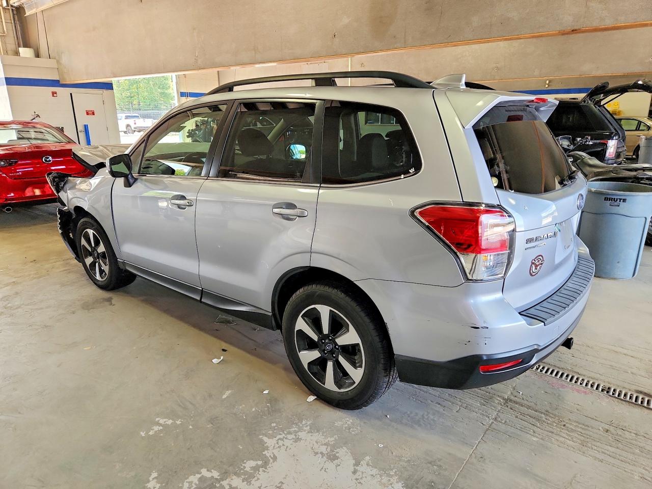 JF2SJAJC4HH523329 · 2017 SUBARU FORESTER · 2/13