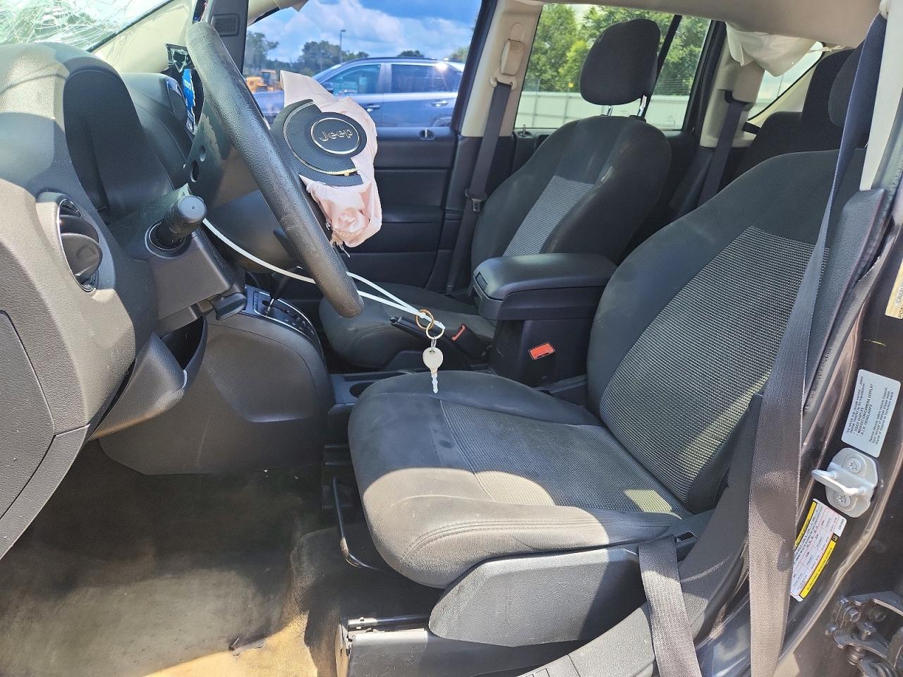 1C4NJCBA3GD810669 · 2016 JEEP COMPASS · 7/13