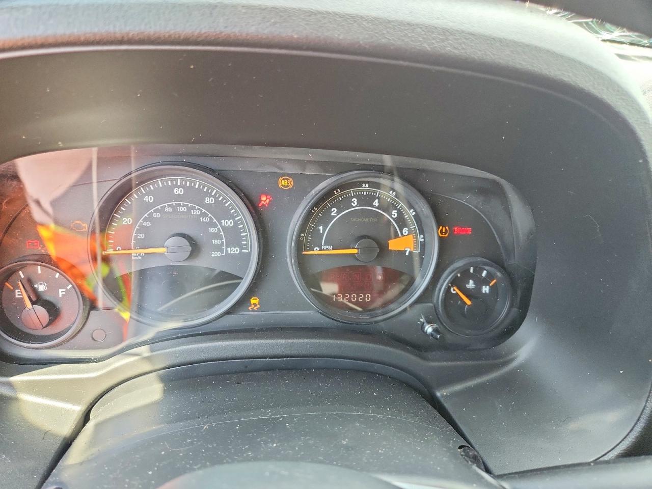 1C4NJCBA3GD810669 · 2016 JEEP COMPASS · 9/13