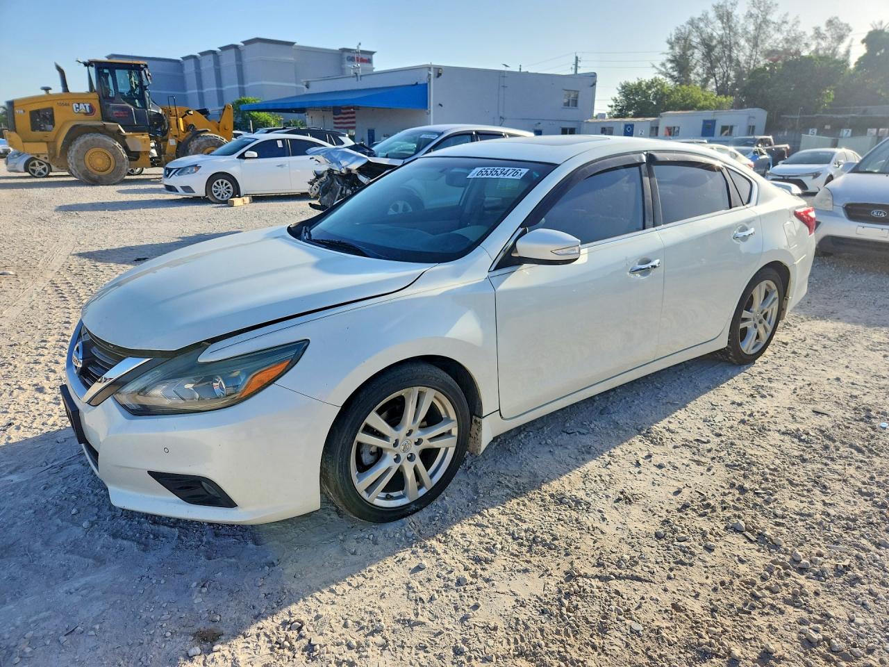 1N4BL3AP4GC269565 · 2016 NISSAN ALTIMA