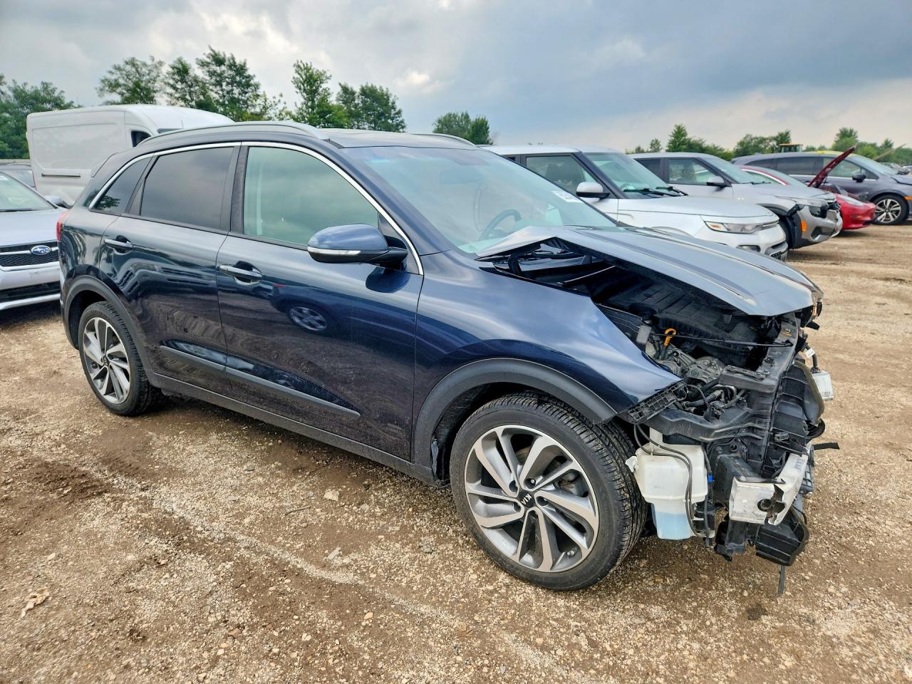KNDCE3LC7H5047742 · 2017 KIA NIRO · 4/13