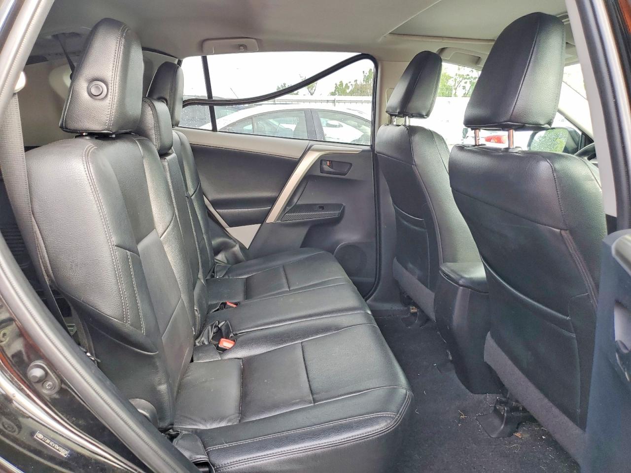 2T3RFREV1DW100608 · 2013 TOYOTA RAV4 · 11/14