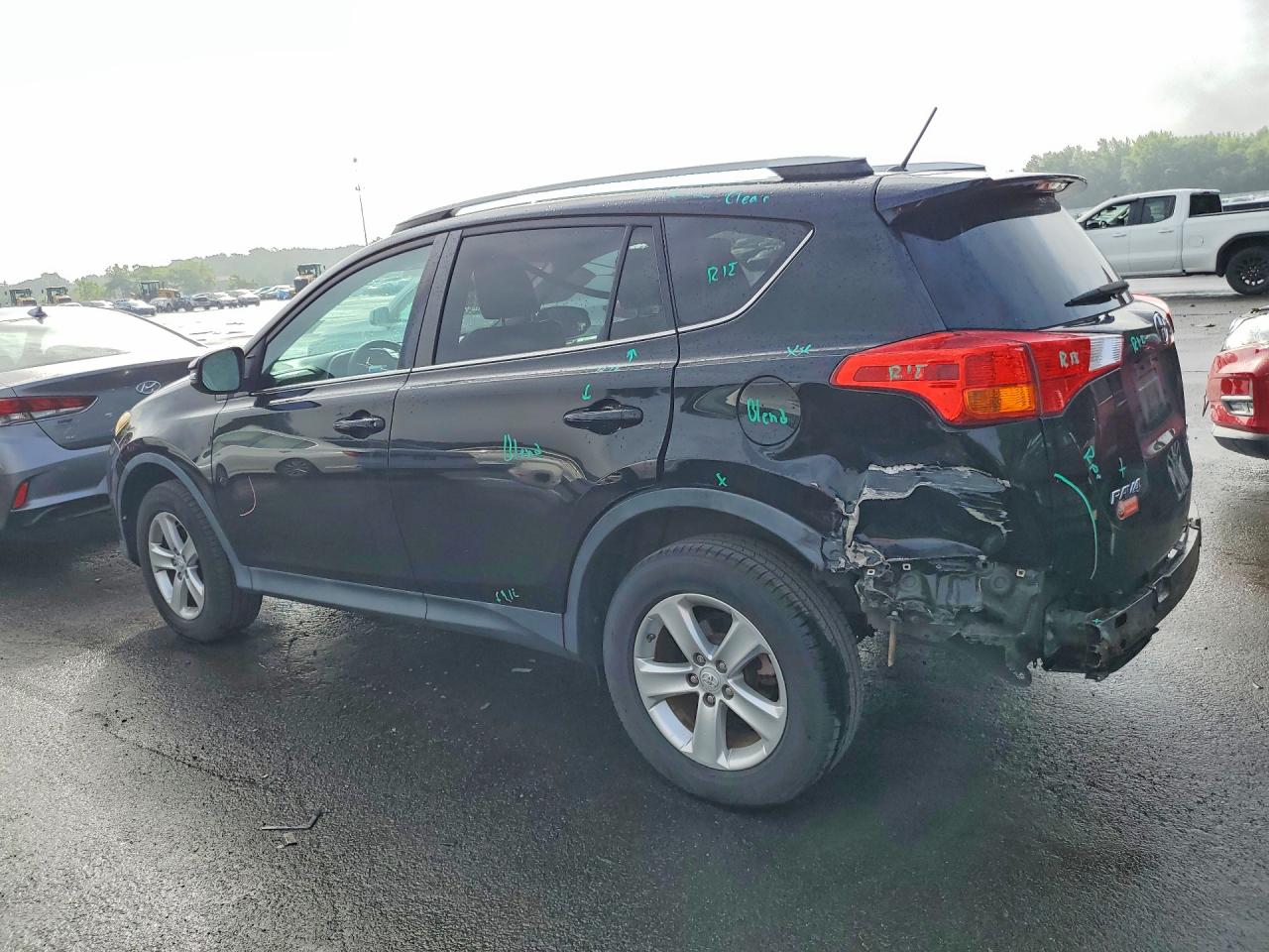 2T3RFREV1DW100608 · 2013 TOYOTA RAV4 · 2/14