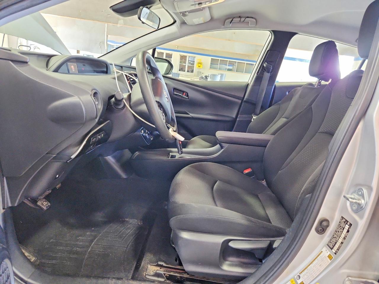 JTDKAMFU1M3135175 · 2021 TOYOTA PRIUS · 7/12