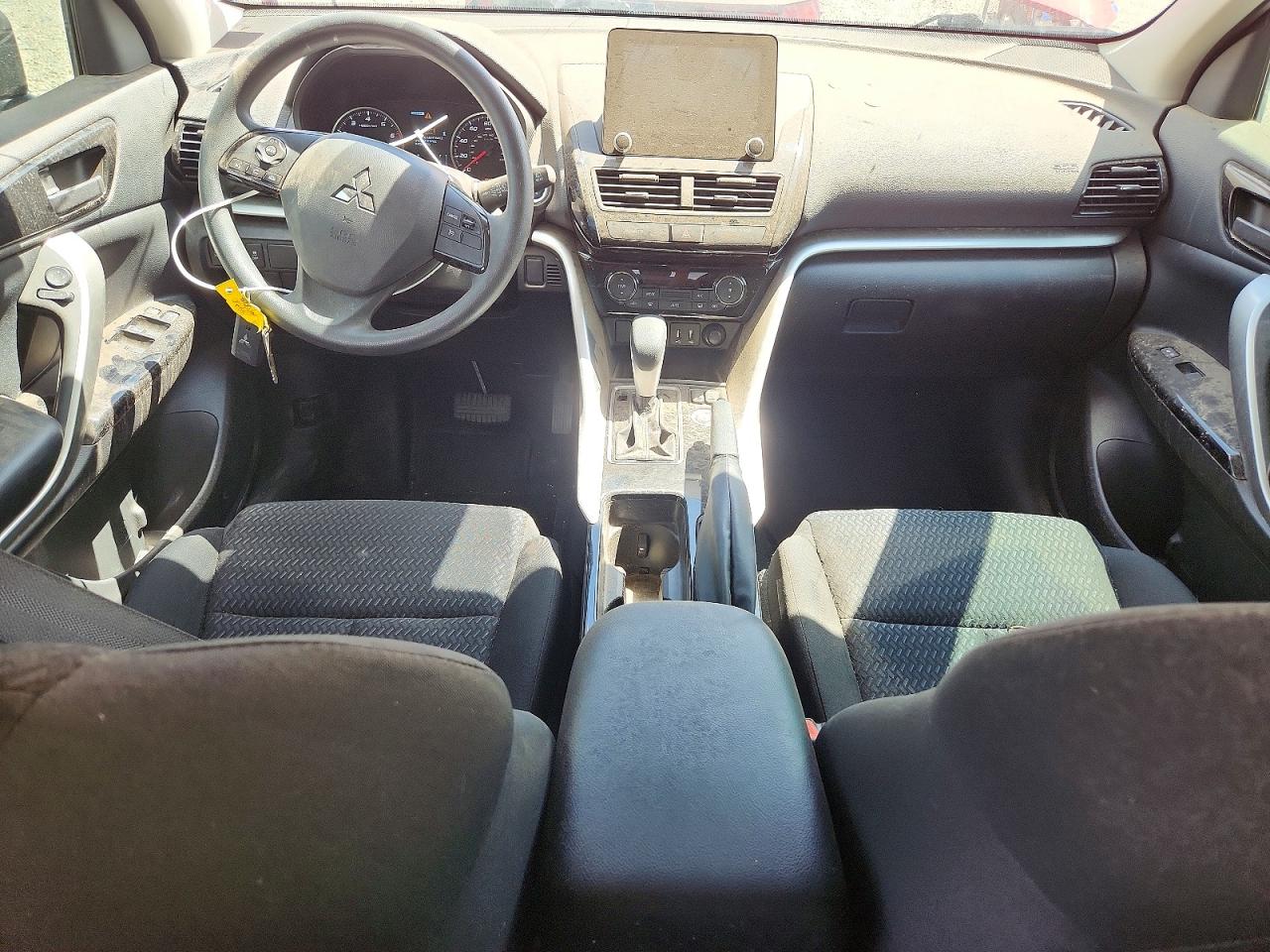 JA4ATVAA6SZ009942 · 2025 MITSUBISHI ECLIPSE CROSS · 8/13