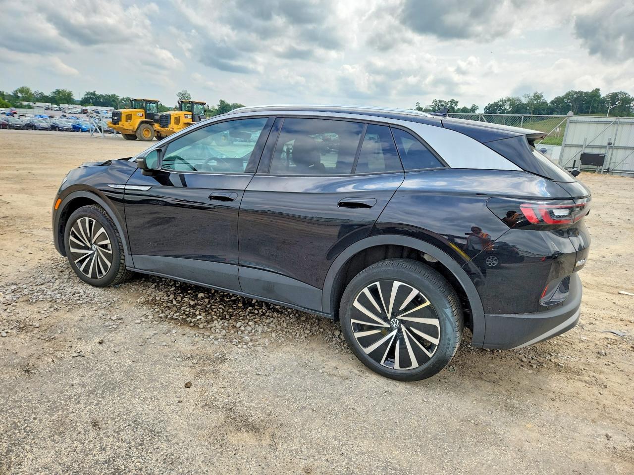 1V2JNPE89PC046074 · 2023 VOLKSWAGEN ID.4 · 2/14