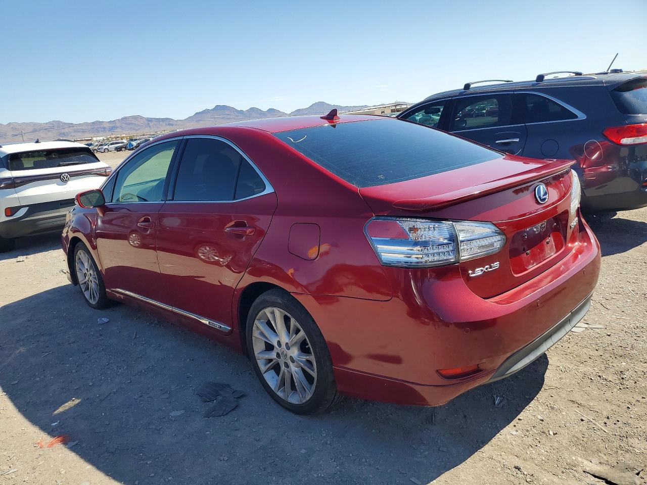 JTHBB1BAXA2013941 · 2010 LEXUS HS · 2/13