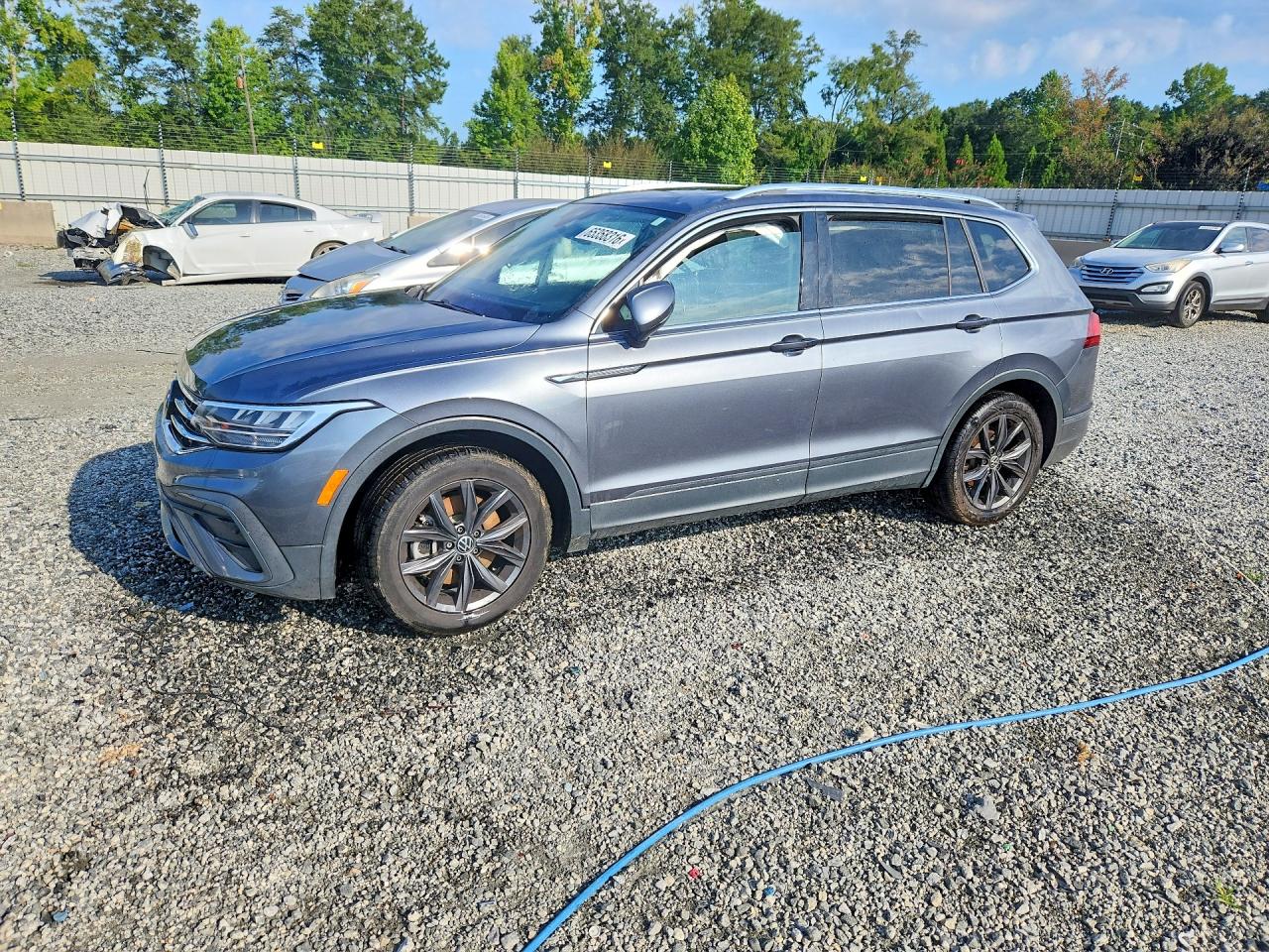 3VV2B7AX7NM121413 · 2022 VOLKSWAGEN TIGUAN