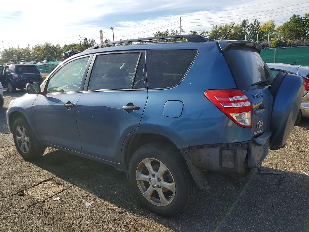 JTMJF4DV1B5039198 · 2011 TOYOTA RAV4 · 2/13