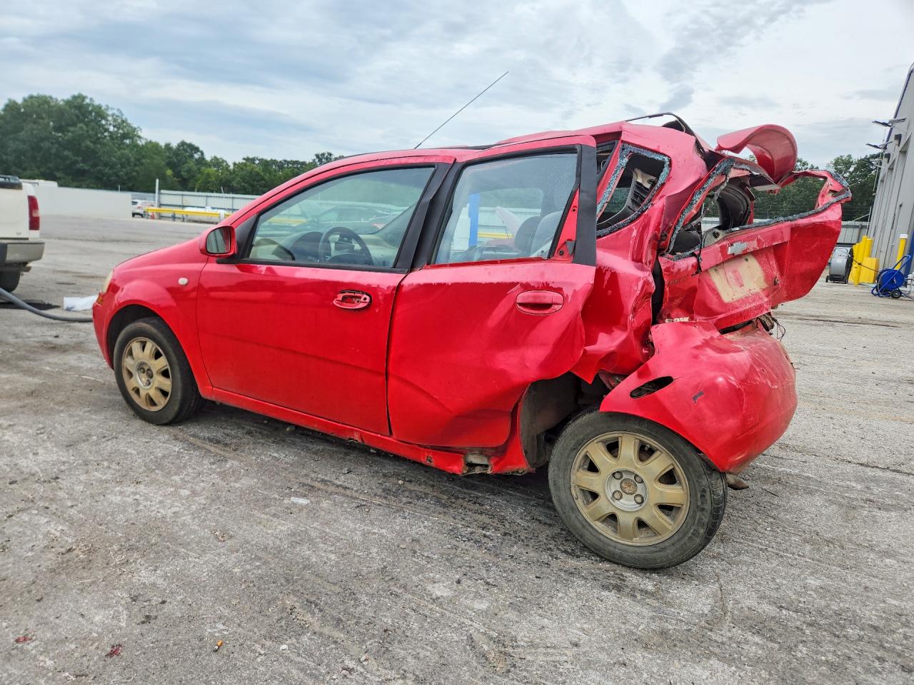 KL1TG62625B311543 · 2005 CHEVROLET AVEO · 2/13