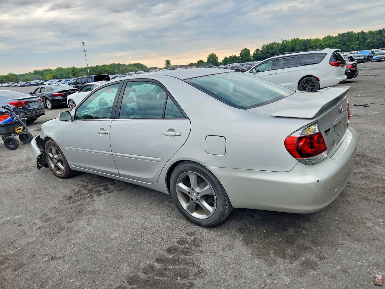 4T1BA32K26U510868 · 2006 TOYOTA CAMRY · 2/12