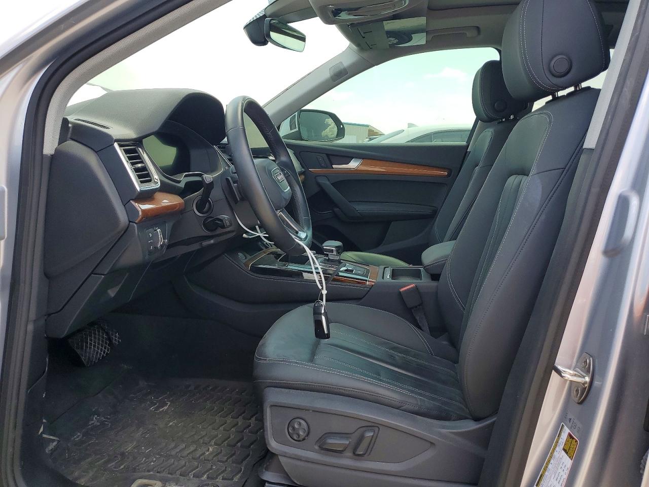 WA1BBAFY4N2130083 · 2022 AUDI Q5 · 7/13