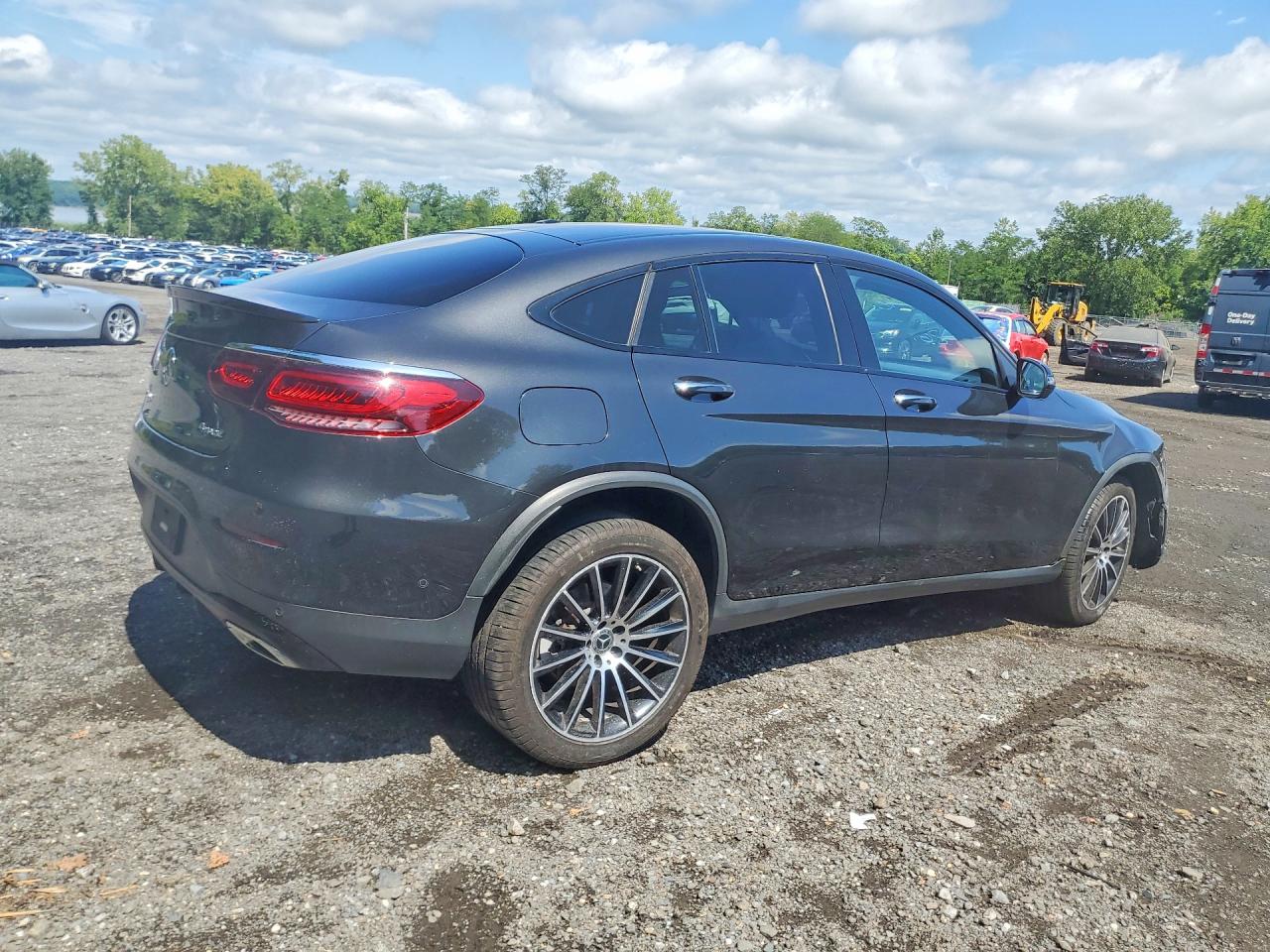 W1N0J8EB2LF810908 · 2020 MERCEDES-BENZ GLC COUPE · 3/13