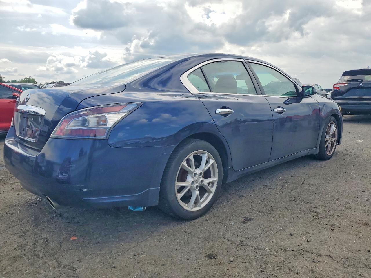 1N4AA5AP7DC811279 · 2013 NISSAN MAXIMA · 3/12