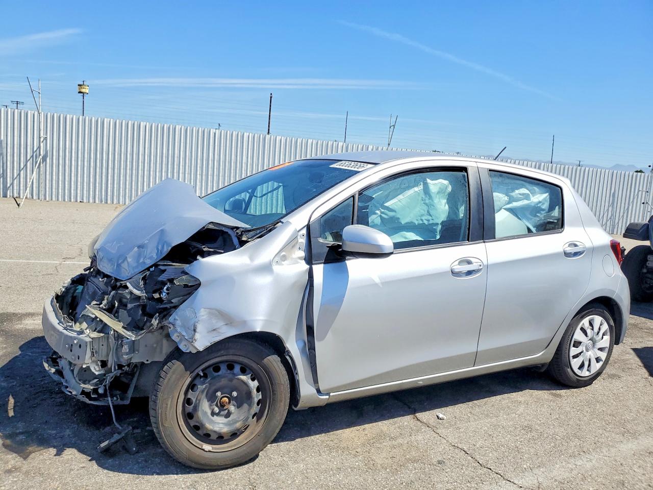 VNKKTUD39GA067221 · 2016 TOYOTA YARIS