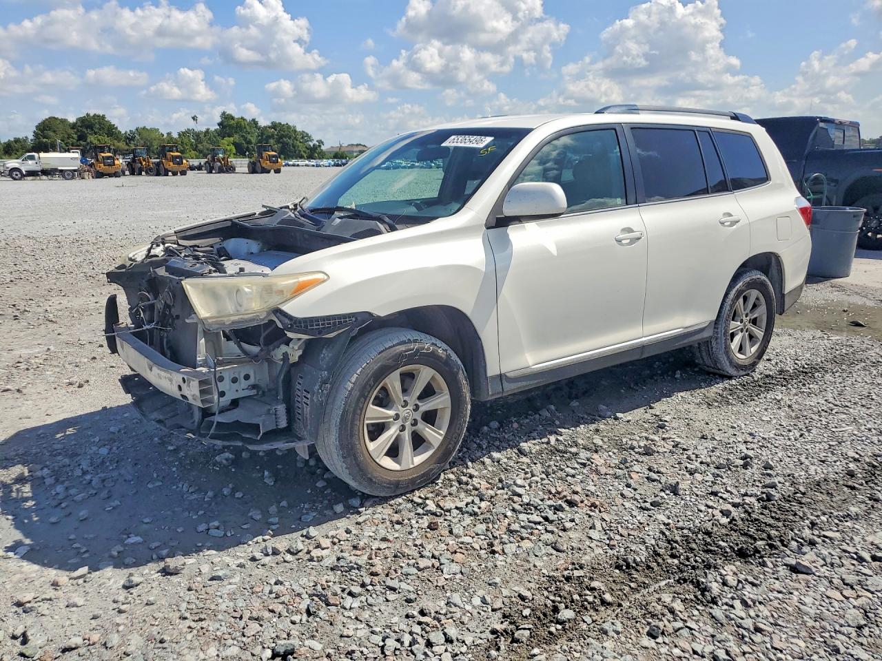 5TDZK3EH2BS036824 · 2011 TOYOTA HIGHLANDER