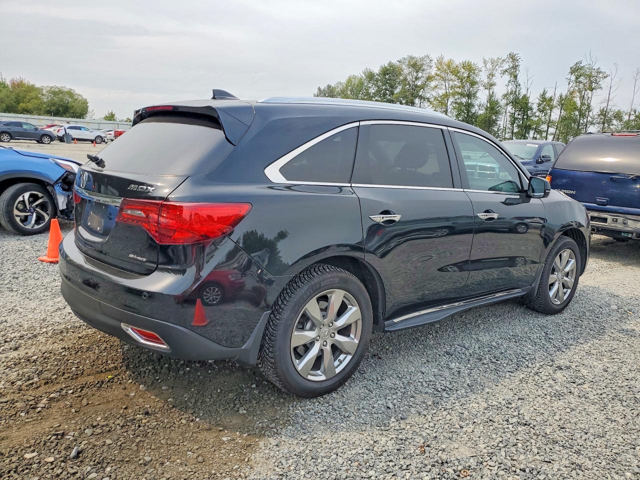 5FRYD4H80FB001697 · 2015 ACURA MDX · 3/13
