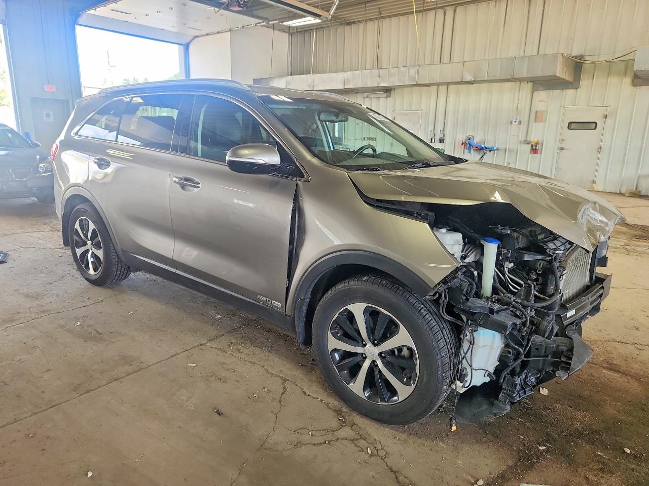 5XYPHDA53HG270130 · 2017 KIA SORENTO · 4/14