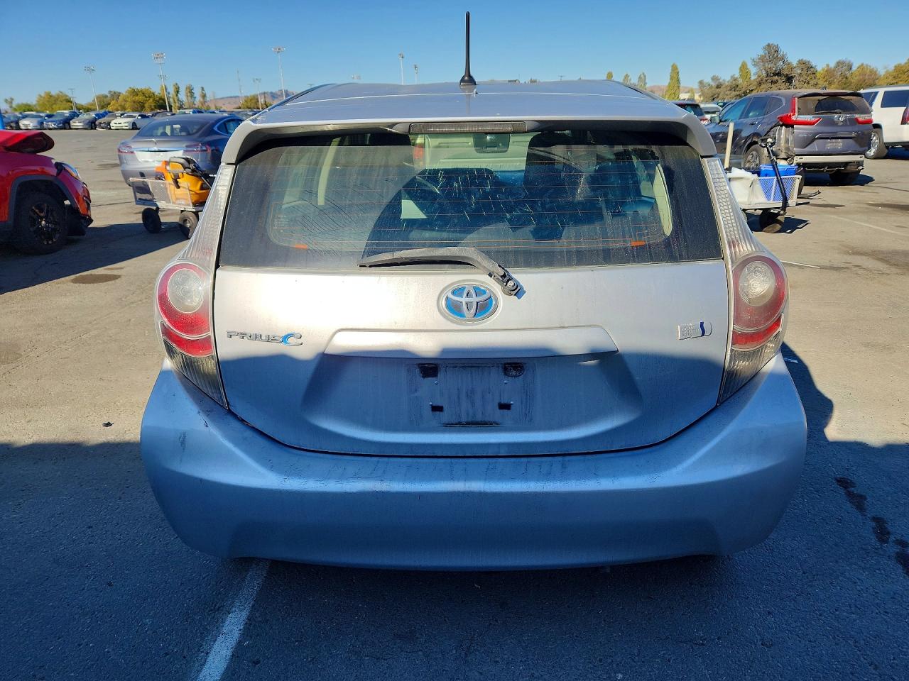 JTDKDTB34D1051863 · 2013 TOYOTA PRIUS C · 6/12