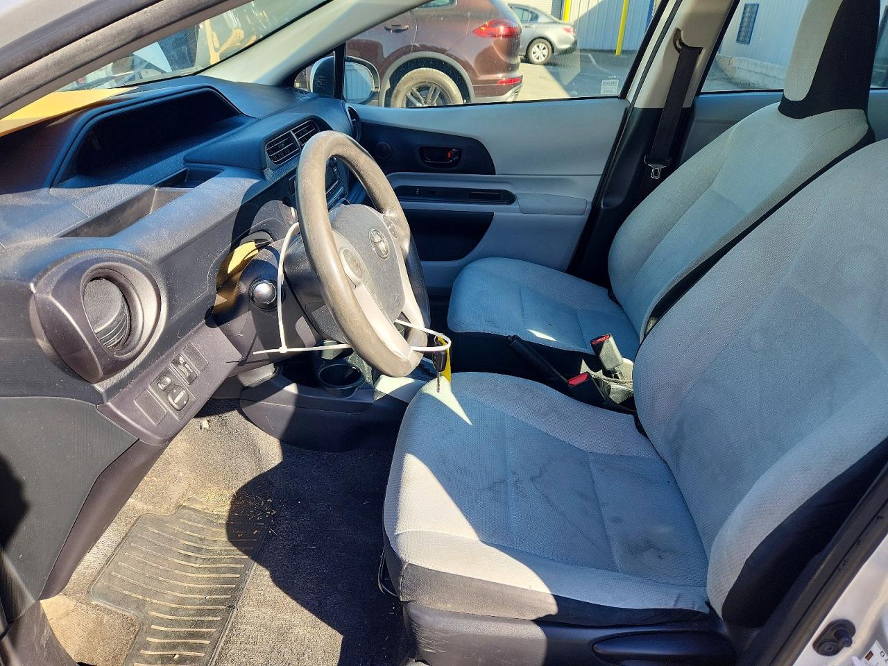 JTDKDTB34D1051863 · 2013 TOYOTA PRIUS C · 7/12