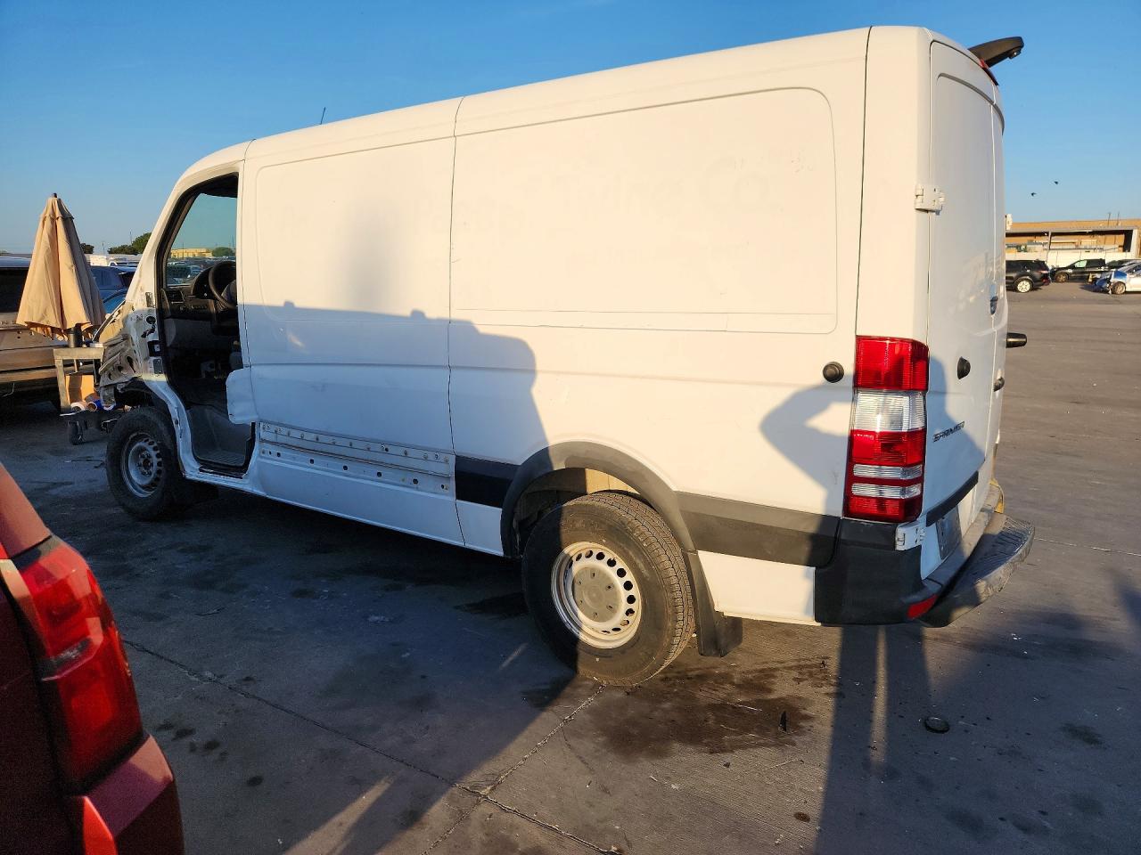 WDYPE7CD3JP628249 · 2018 FREIGHTLINER SPRINTER · 2/14