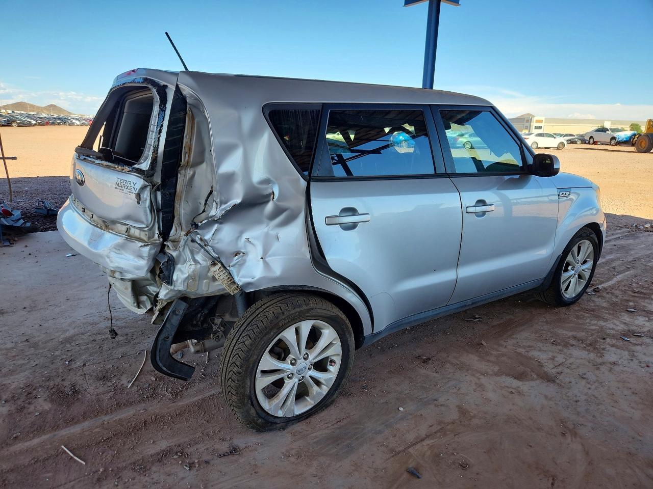 KNDJP3A52F7769143 · 2015 KIA SOUL · 3/13