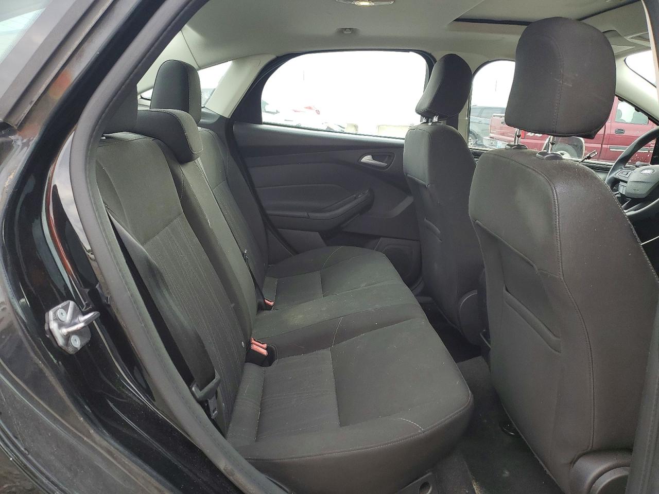 1FADP3F29FL200492 · 2015 FORD FOCUS · 10/13