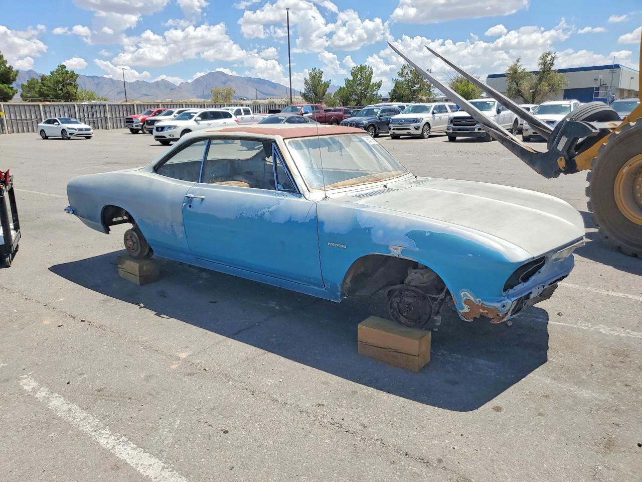 101377W124679 · 1967 CHEVROLET CORVAIRE · 4/12