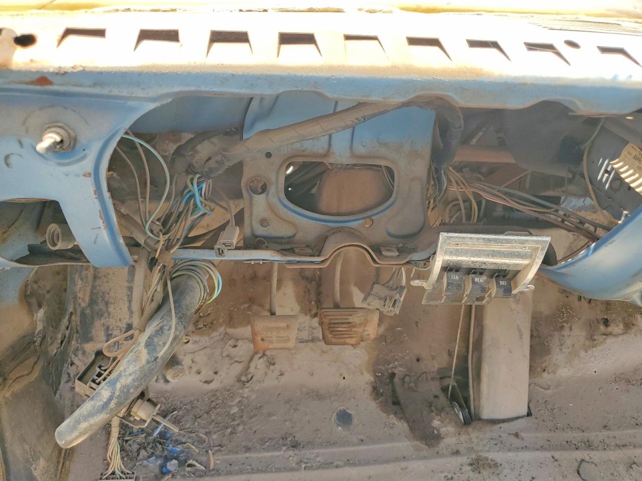 101377W124679 · 1967 CHEVROLET CORVAIRE · 9/12