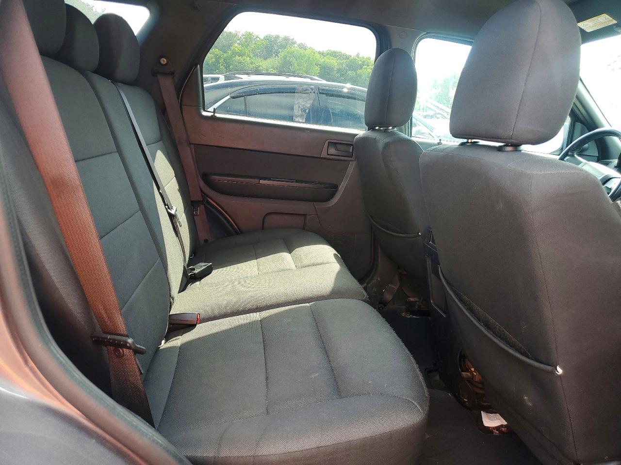 1FMCU0D76CKB44679 · 2012 FORD ESCAPE · 10/12