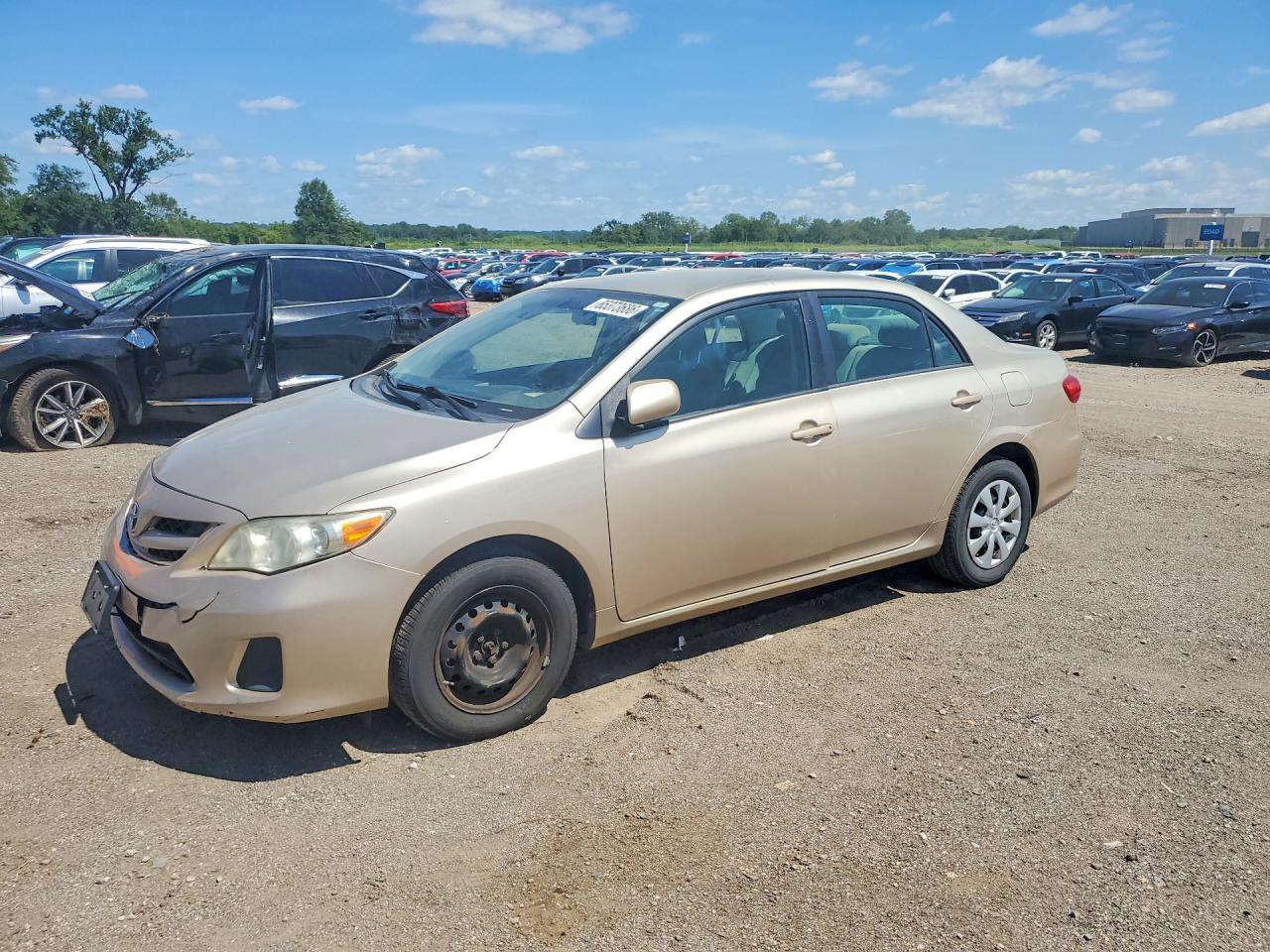 2T1BU4EE8BC576209 · 2011 TOYOTA COROLLA