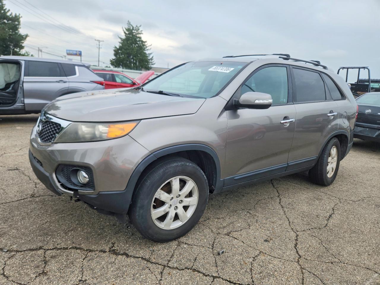 5XYKT3A17BG171365 · 2011 KIA SORENTO