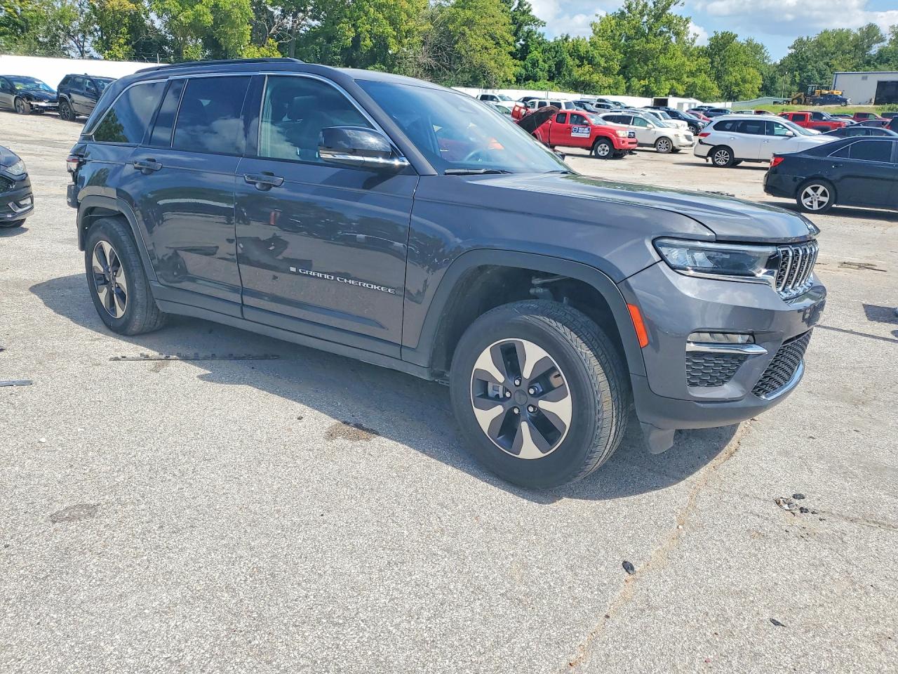 1C4RJYB67RC125531 · 2024 JEEP GRAND CHEROKEE · 4/13