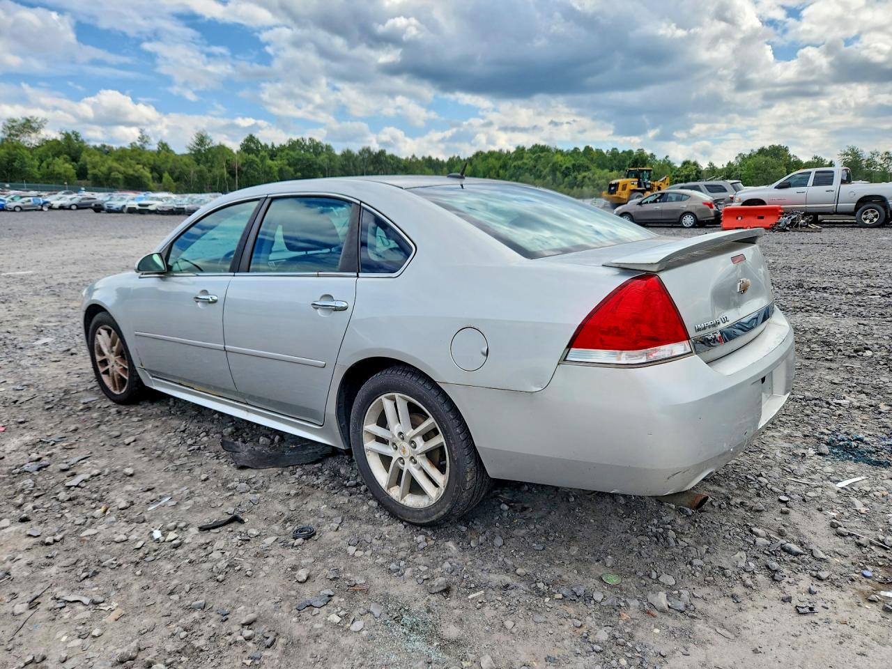 2G1WC5EM1B1244220 · 2011 CHEVROLET IMPALA · 2/12