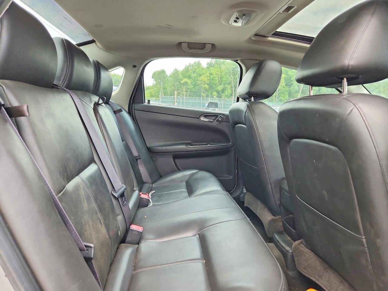 2G1WC5EM1B1244220 · 2011 CHEVROLET IMPALA · 10/12