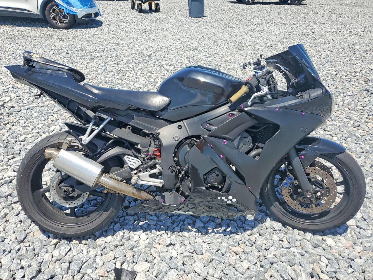 JYARJ06E54A018013 · 2004 YAMAHA YZFR6