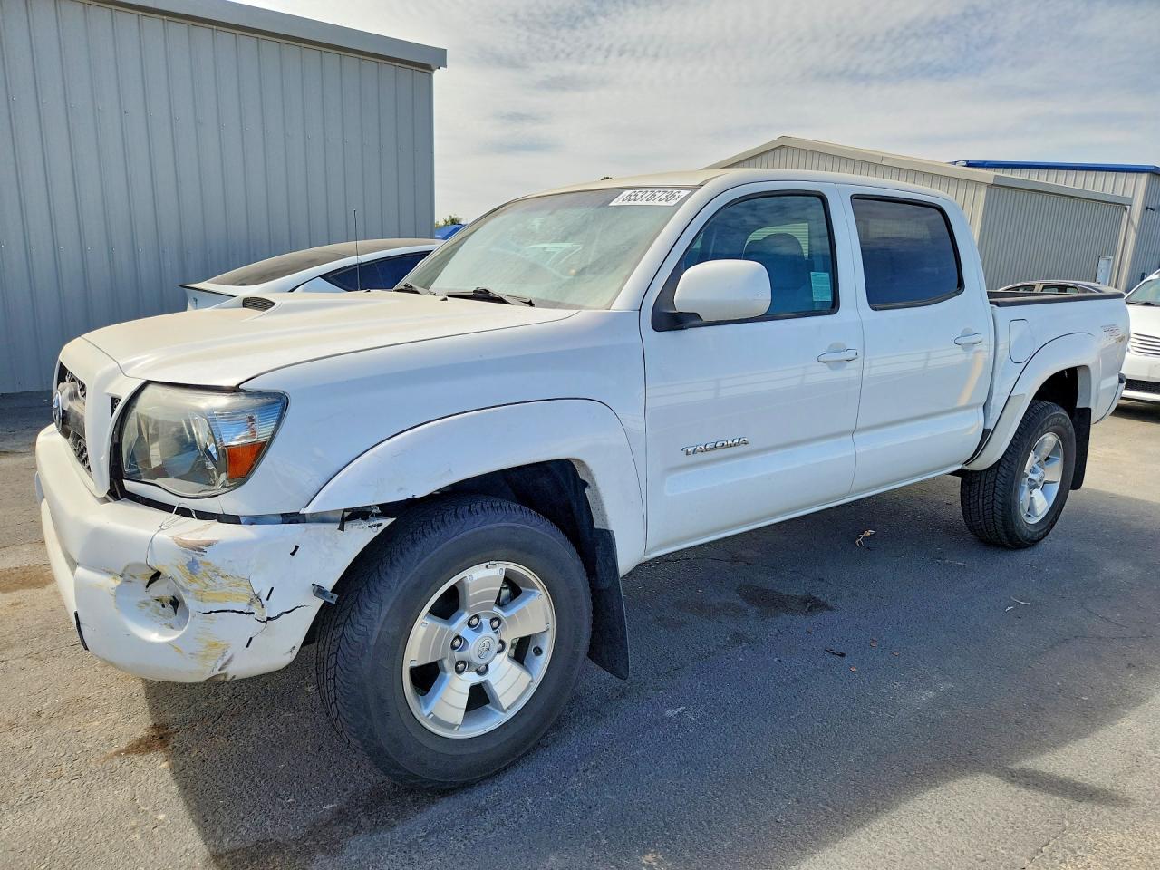 3TMJU4GN3BM113930 · 2011 TOYOTA TACOMA