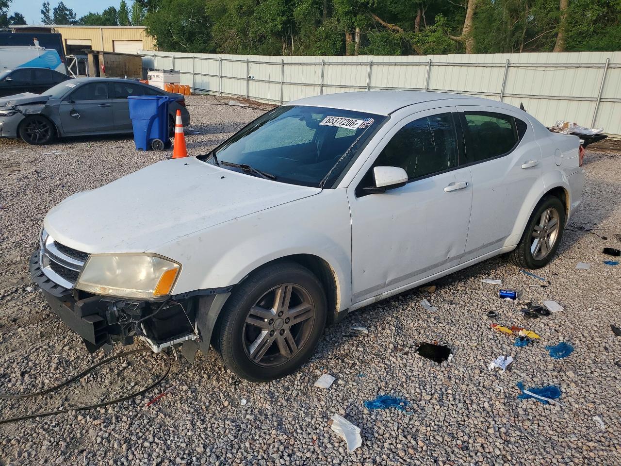 1C3CDZCBXDN661910 · 2013 DODGE AVENGER