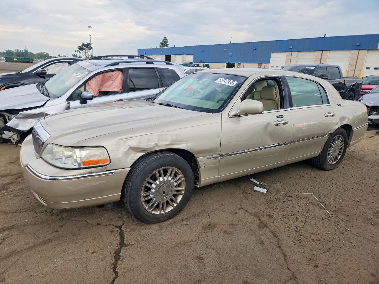 2008 LINCOLN TOWN CAR