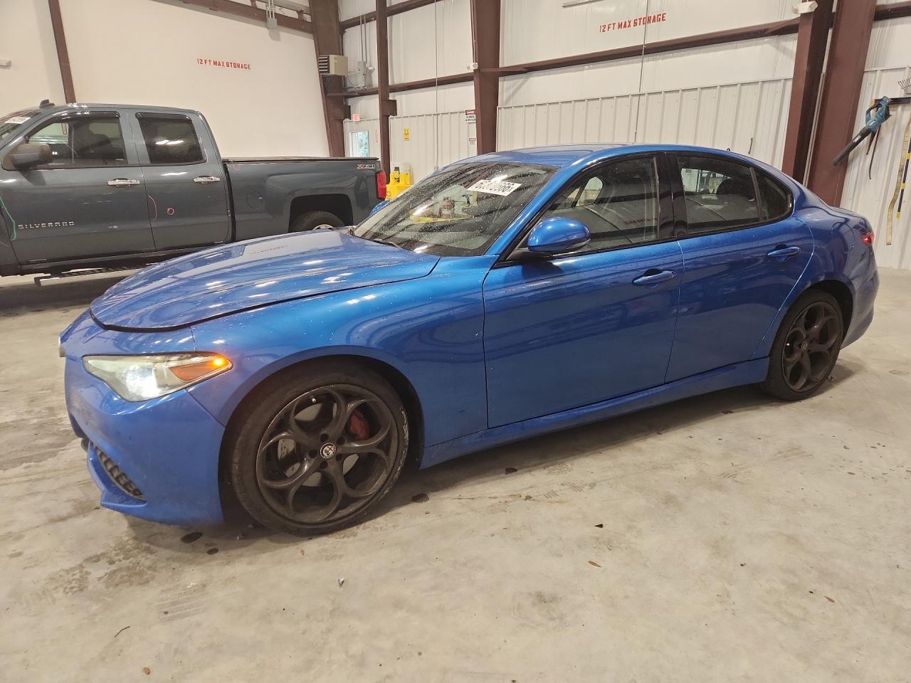 ZARFAEEN4J7579825 · 2018 ALFA ROMEO GIULIA