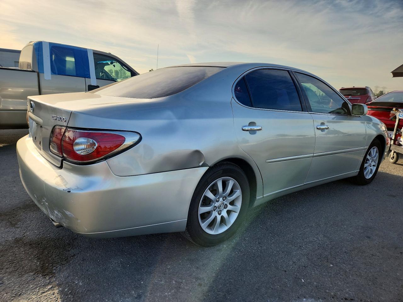 JTHBF30G720051664 · 2002 LEXUS ES · 3/12
