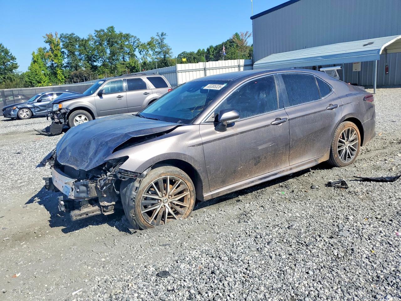4T1G11AK7NU676927 · 2022 TOYOTA CAMRY