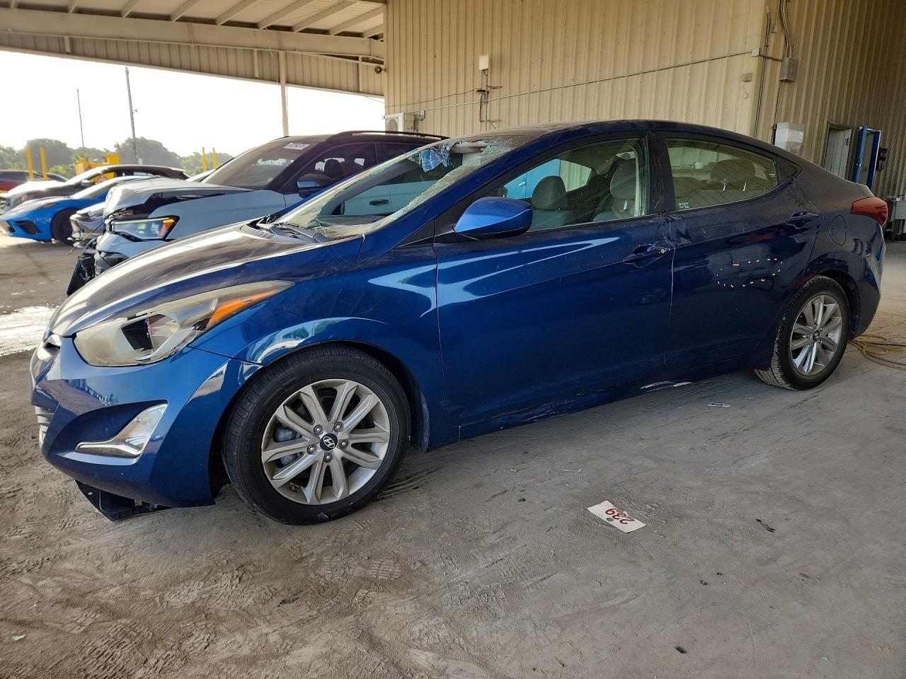 KMHDH4AE6FU322442 · 2015 HYUNDAI ELANTRA