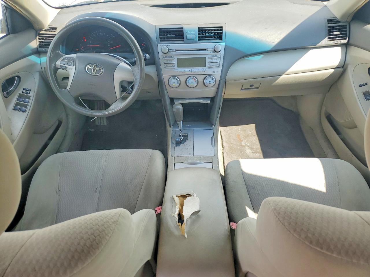 4T4BF3EK7AR087197 · 2010 TOYOTA CAMRY · 8/12