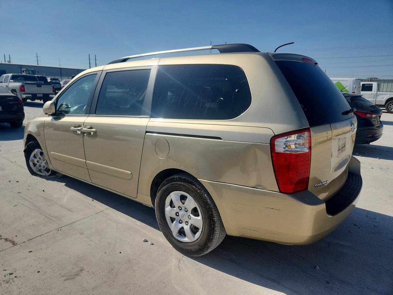 KNDMB233196304316 · 2009 KIA SEDONA · 2/13