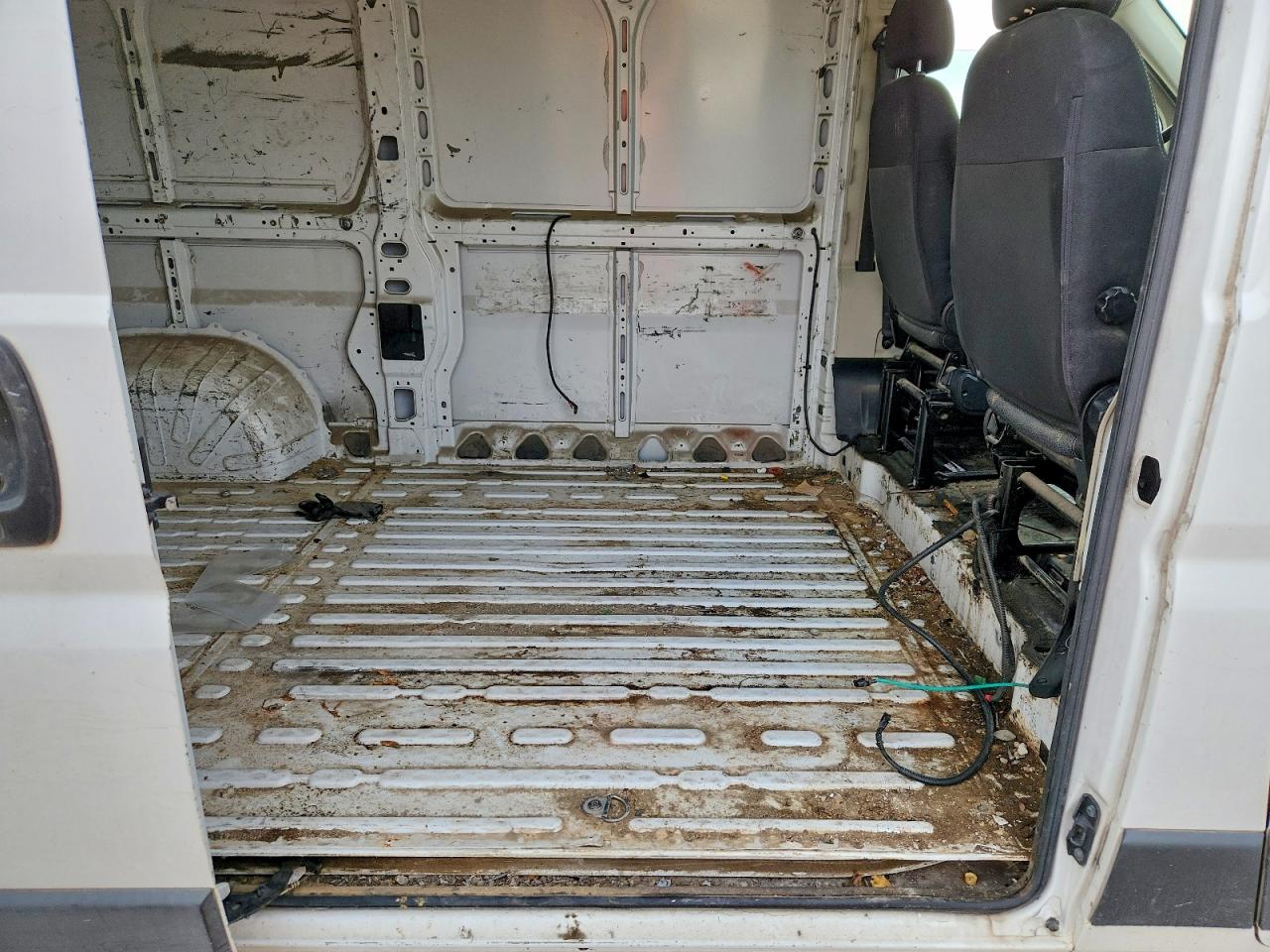 3C6TRVAG5EE108504 · 2014 RAM PROMASTER 1500 · 11/13