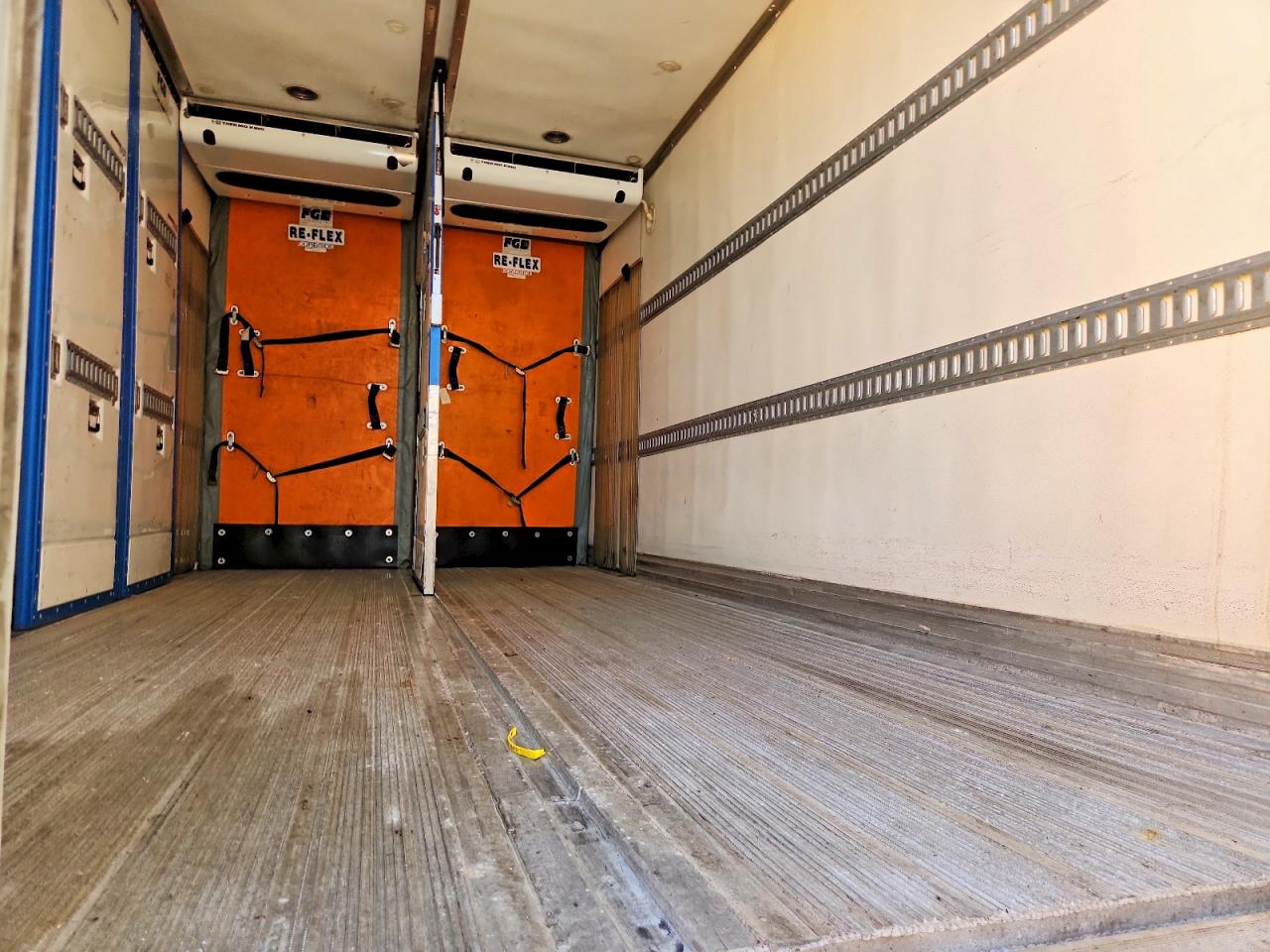 3ALACXFC4JDJV7419 · 2018 FREIGHTLINER M2 · 10/12